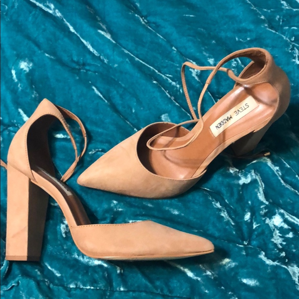 Lace-up Pointed Nude Heel
